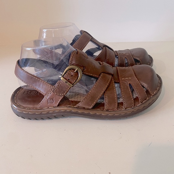 Born Women's 9 40.5 Sojourn Fisherman Sandal Whiskey Leather EUC quality resort - Picture 1 of 7